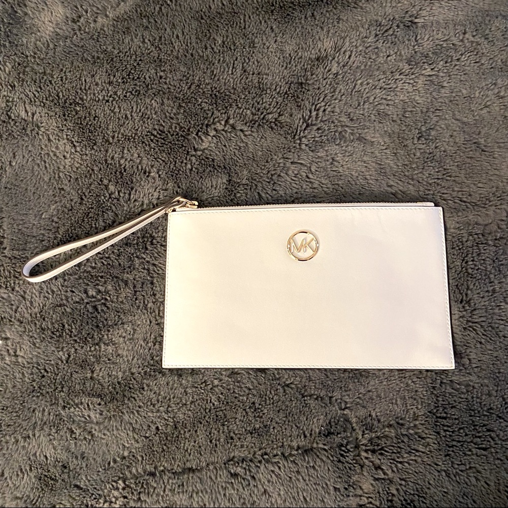 Michael Kors Large White Wristlet